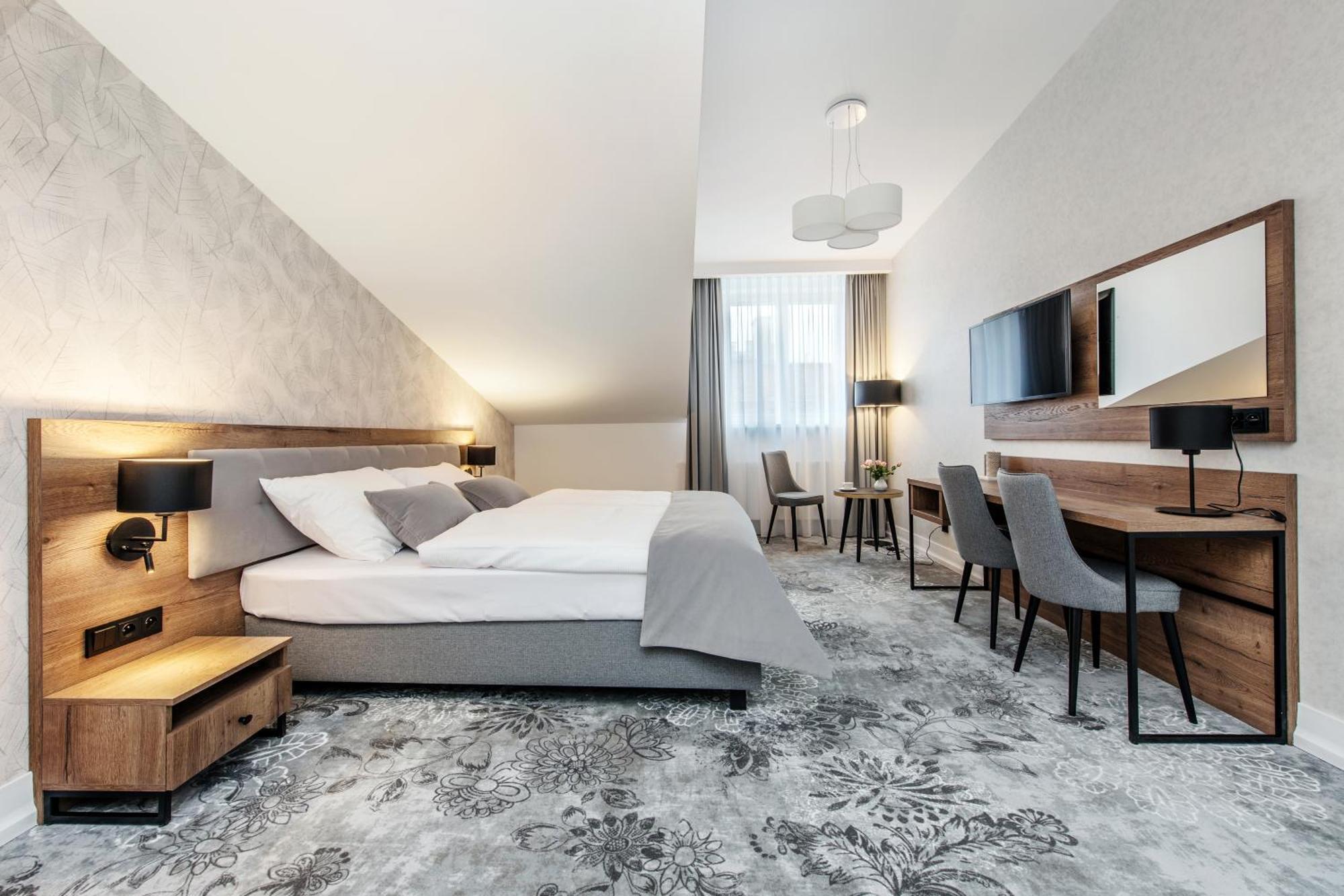 Vinfort Aparthotel Krakow Bagian luar foto